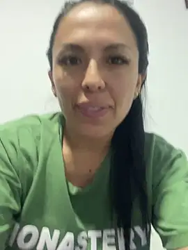 Snapshot of Emma_Sanz__ chatting on April 2026 04:02:02 AM Emma Sanz online show from April 2026 04:02:02 AM