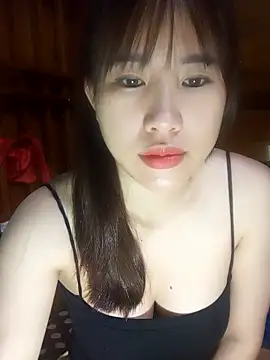 Yui-Ch1682 online show from February 2026 11:03:02 PM