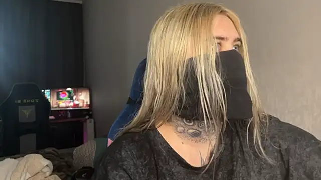 Snapshot of UnaXyling chatting on February 2026 06:28:02 AM UnaXyling online show from February 2026 06:28:02 AM