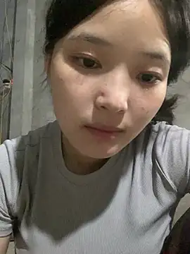 Snapshot of Suzu_xx01 chatting on June 2026 04:22:02 PM Suzu xx01 online show from June 2026 04:22:02 PM
