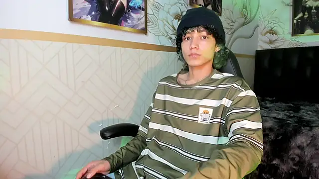 Snapshot of thanier_18 chatting on February 2026 08:21:01 PM thanier 18 online show from February 2026 08:21:01 PM