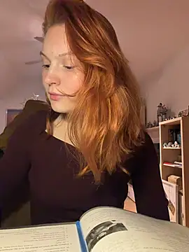 Snapshot of mad_girlygirl chatting on February 2026 07:20:01 PM mad girlygirl online show from February 2026 07:20:01 PM