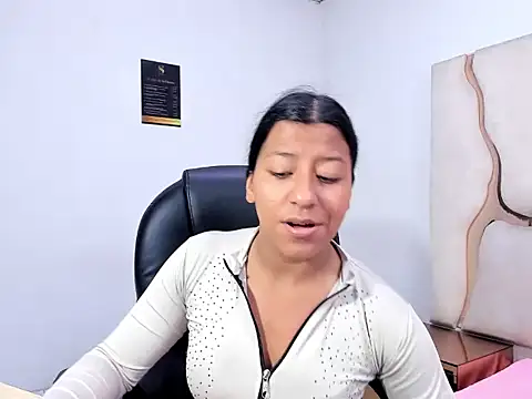 Vaneline2 online show from March 2026 09:43:01 PM