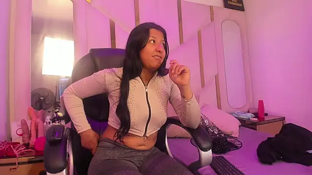 Vaneline2 online show from April 2026 01:48:02 PM