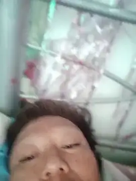 perrit17 online show from April 2026 01:05:02 PM