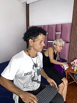 MaxyRyan online show from February 2026 12:59:02 PM