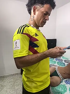 MaxyRyan online show from April 2026 11:59:01 AM