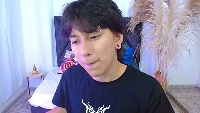 Snapshot of nikoo_18 chatting on February 2026 01:37:02 PM nikoo 18 online show from February 2026 01:37:02 PM