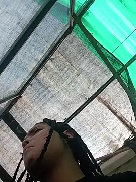 Snapshot of Maggyx chatting on February 2026 01:21:01 PM Maggyx online show from February 2026 01:21:01 PM