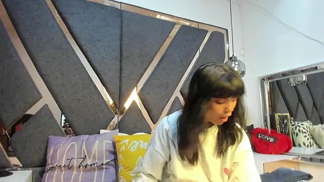 Maggyx online show from March 2026 02:56:02 PM