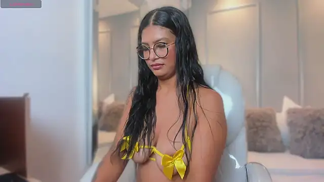 MiaSmit  online show from February 2026 03:25:01 AM