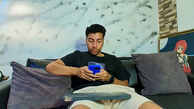 Snapshot of Max_Hornye chatting on February 2026 07:07:01 PM Max Hornye online show from February 2026 07:07:01 PM