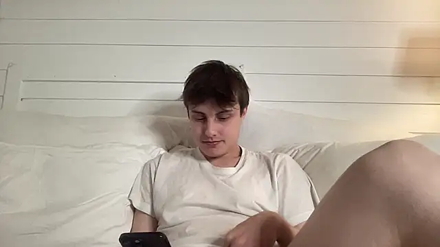 Snapshot of NoahhSkye chatting on February 2026 08:37:02 PM NoahhSkye online show from February 2026 08:37:02 PM