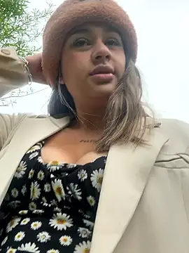 BabyKathy online show from April 2026 12:32:01 PM