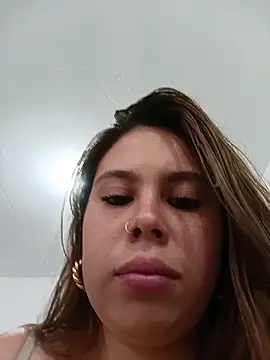 Snapshot of Rouse_24_ chatting on April 2026 09:39:33 PM Rouse 24 online show from April 2026 09:39:33 PM
