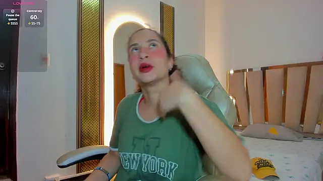 Snapshot of NoaMalak7 chatting on February 2026 08:31:02 PM NoaMalak7 online show from February 2026 08:31:02 PM