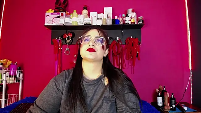 shannon queen- online show from April 2026 08:13:01 AM