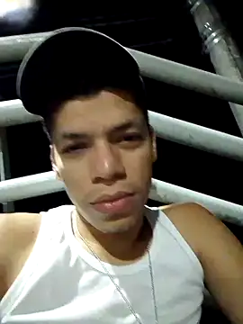 Snapshot of Andres_sant_ chatting on April 2026 04:46:02 AM Andres sant online show from April 2026 04:46:02 AM