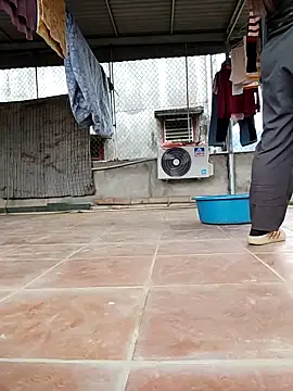 Snapshot of LiilyZi chatting on February 2026 01:03:02 AM LiilyZi online show from February 2026 01:03:02 AM