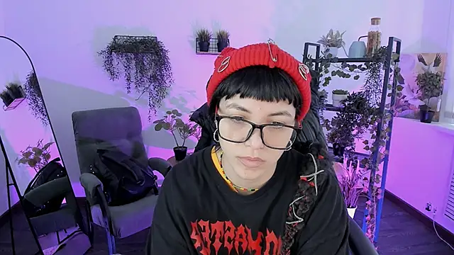 Snapshot of NeoGeisha chatting on April 2026 01:34:01 PM NeoGeisha online show from April 2026 01:34:01 PM