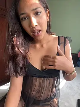 lyla luv online show from February 2026 09:10:02 AM