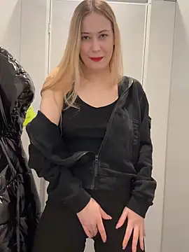 Snapshot of blonde_exe chatting on February 2026 04:26:01 PM blonde exe online show from February 2026 04:26:01 PM