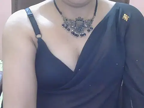 Snapshot of Cute_Sheetal chatting on April 2026 12:20:01 PM Cute Sheetal online show from April 2026 12:20:01 PM