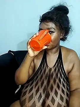 Snapshot of MissConniexxx chatting on February 2026 09:04:01 PM MissConniexxx online show from February 2026 09:04:01 PM