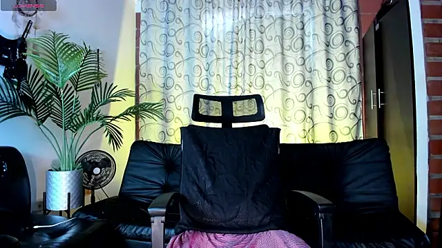 mia graf online show from February 2026 09:22:01 PM