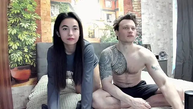 Snapshot of _littleangie_ chatting on April 2026 03:44:01 AM littleangie online show from April 2026 03:44:01 AM