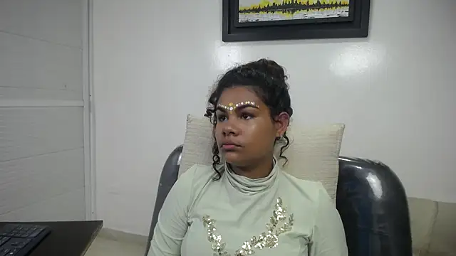 Snapshot of yaazhinii chatting on March 2026 11:54:01 AM yaazhinii online show from March 2026 11:54:01 AM