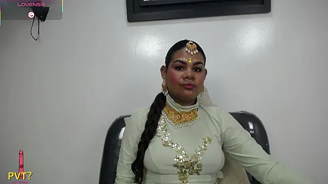 Snapshot of yaazhinii chatting on April 2026 11:40:02 AM yaazhinii online show from April 2026 11:40:02 AM