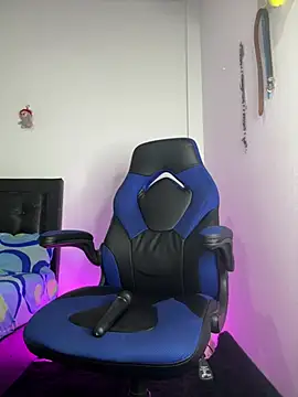 sooe fox online show from March 2026 04:39:01 AM