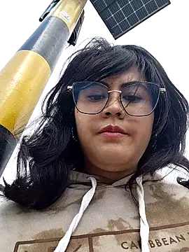 Snapshot of Mari-98 chatting on February 2026 07:36:02 PM Mari-98 online show from February 2026 07:36:02 PM