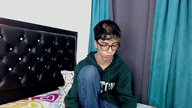 gabriel x18 online show from March 2026 05:08:02 AM