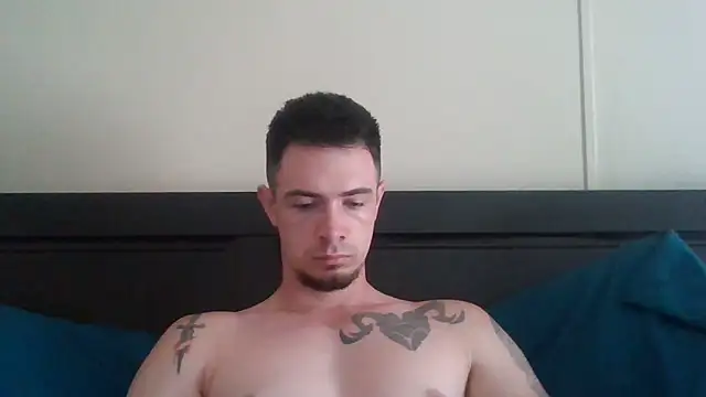 midnightsinz online show from April 2026 06:16:02 PM