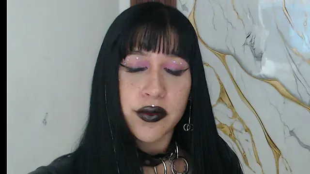 Snapshot of valen_ros chatting on April 2026 10:37:01 PM valen ros online show from April 2026 10:37:01 PM