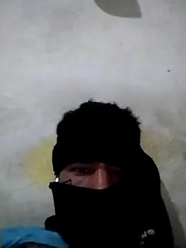 Snapshot of UnsureSlide chatting on March 2026 02:39:02 AM UnsureSlide online show from March 2026 02:39:02 AM