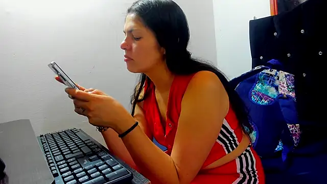 ari le online show from February 2026 04:00:01 PM