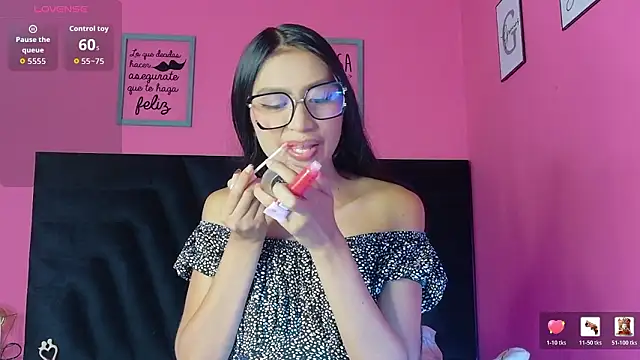 Snapshot of ThinPrincesss chatting on February 2026 12:37:02 PM ThinPrincesss online show from February 2026 12:37:02 PM