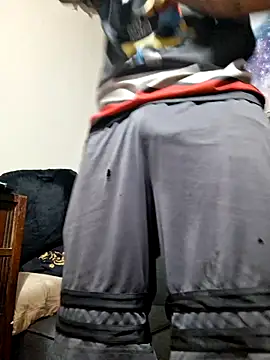 TiggaXXX96 online show from May 2026 06:05:02 PM