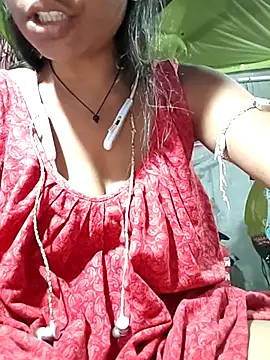 Snapshot of Sweet-runi chatting on February 2026 07:53:02 AM Sweet-runi online show from February 2026 07:53:02 AM