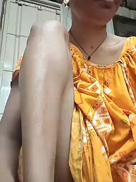 Snapshot of Sweet-runi chatting on March 2026 05:54:01 PM Sweet-runi online show from March 2026 05:54:01 PM