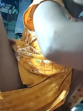 Snapshot of Sweet-runi chatting on March 2026 06:19:02 PM Sweet-runi online show from March 2026 06:19:02 PM