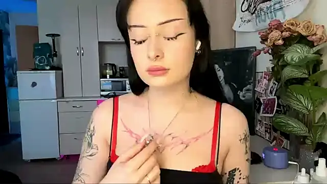 Snapshot of annicefeel chatting on February 2026 02:05:01 PM annicefeel online show from February 2026 02:05:01 PM