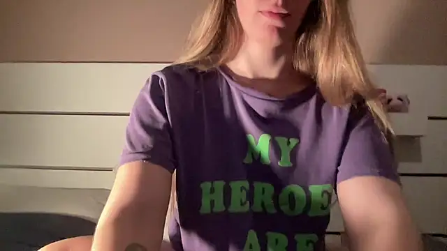 petiteetoile online show from March 2026 10:13:02 PM