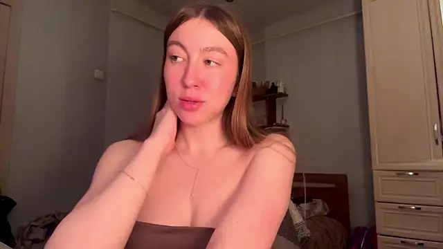 Snapshot of AuroraLawson chatting on February 2026 12:27:01 PM AuroraLawson online show from February 2026 12:27:01 PM