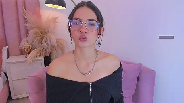 im lily  online show from March 2026 01:05:02 PM