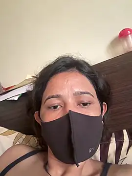 raavigirl online show from February 2026 04:32:01 AM