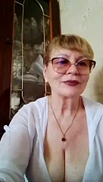 Snapshot of SophieBurns chatting on July 2026 10:33:01 AM SophieBurns online show from July 2026 10:33:01 AM